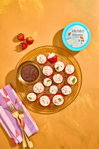Cheesecake-Filled Strawberry Bites