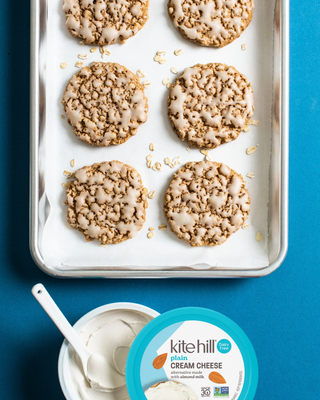 Oatmeal Cookies with Cream Cheese Frosting